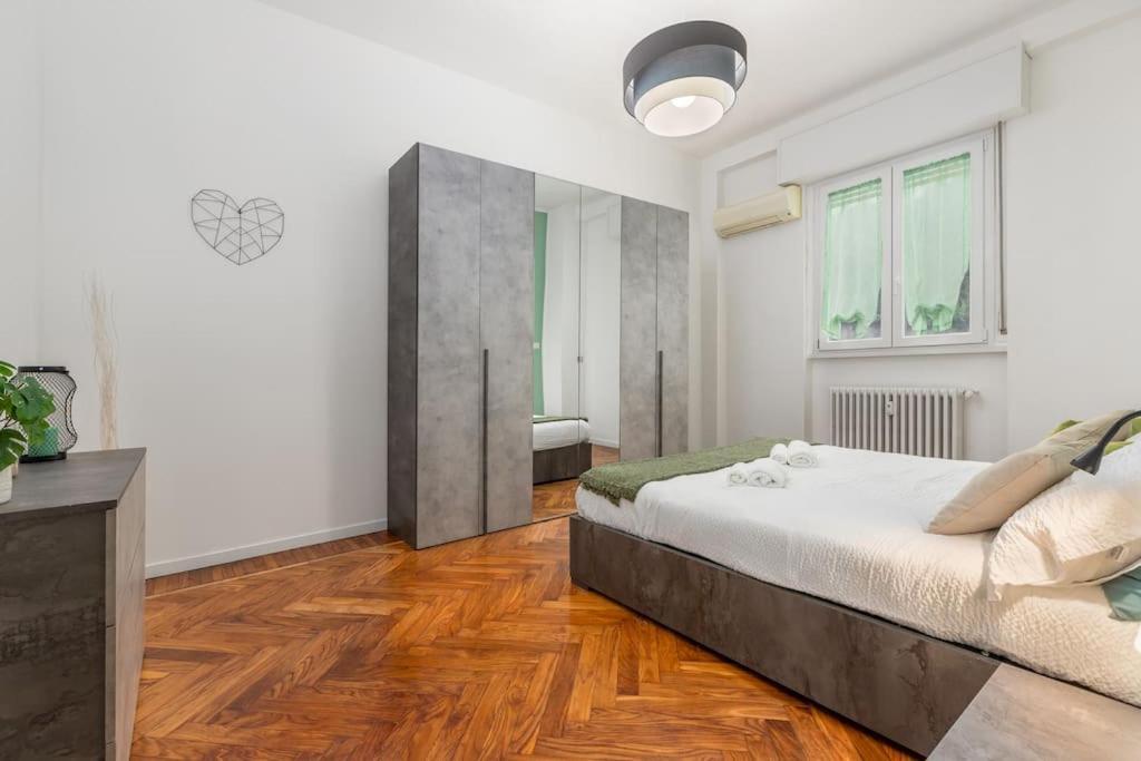 Monza Centro-Milano-Como,Suite Vicino Stazione Екстер'єр фото