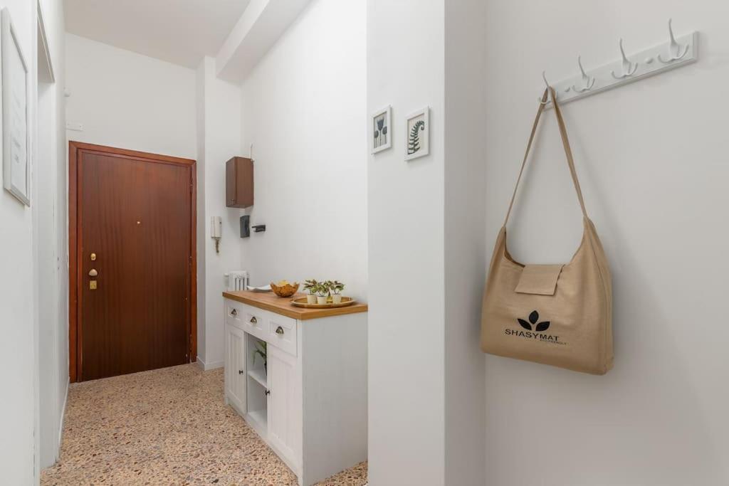 Monza Centro-Milano-Como,Suite Vicino Stazione Екстер'єр фото